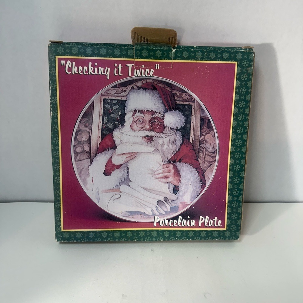 Artmark Checking It Twice Santa Porcelain Plate Kathy O'Malley‎ Christmas Decor